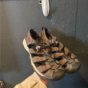 Kids Keen Grey Orange Newport Neo H2 Waterproof Sandals Size 5